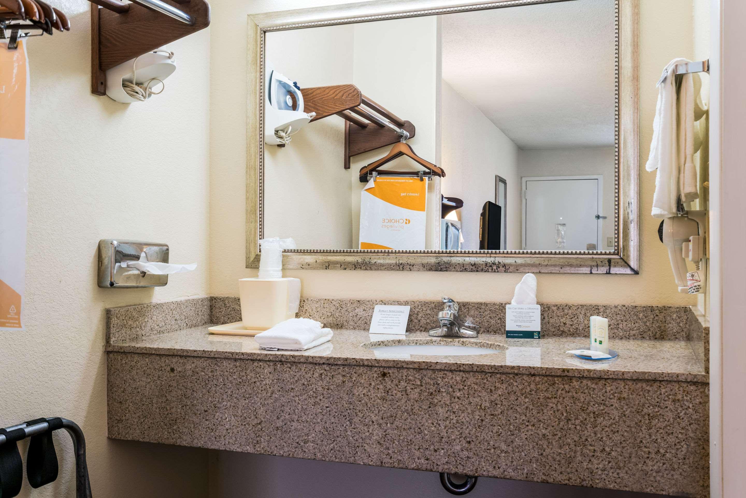 Quality Inn North Battleboro Dış mekan fotoğraf