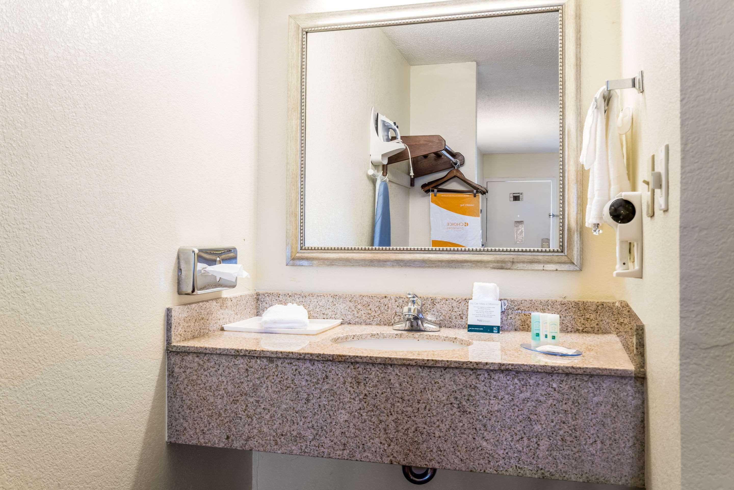 Quality Inn North Battleboro Dış mekan fotoğraf