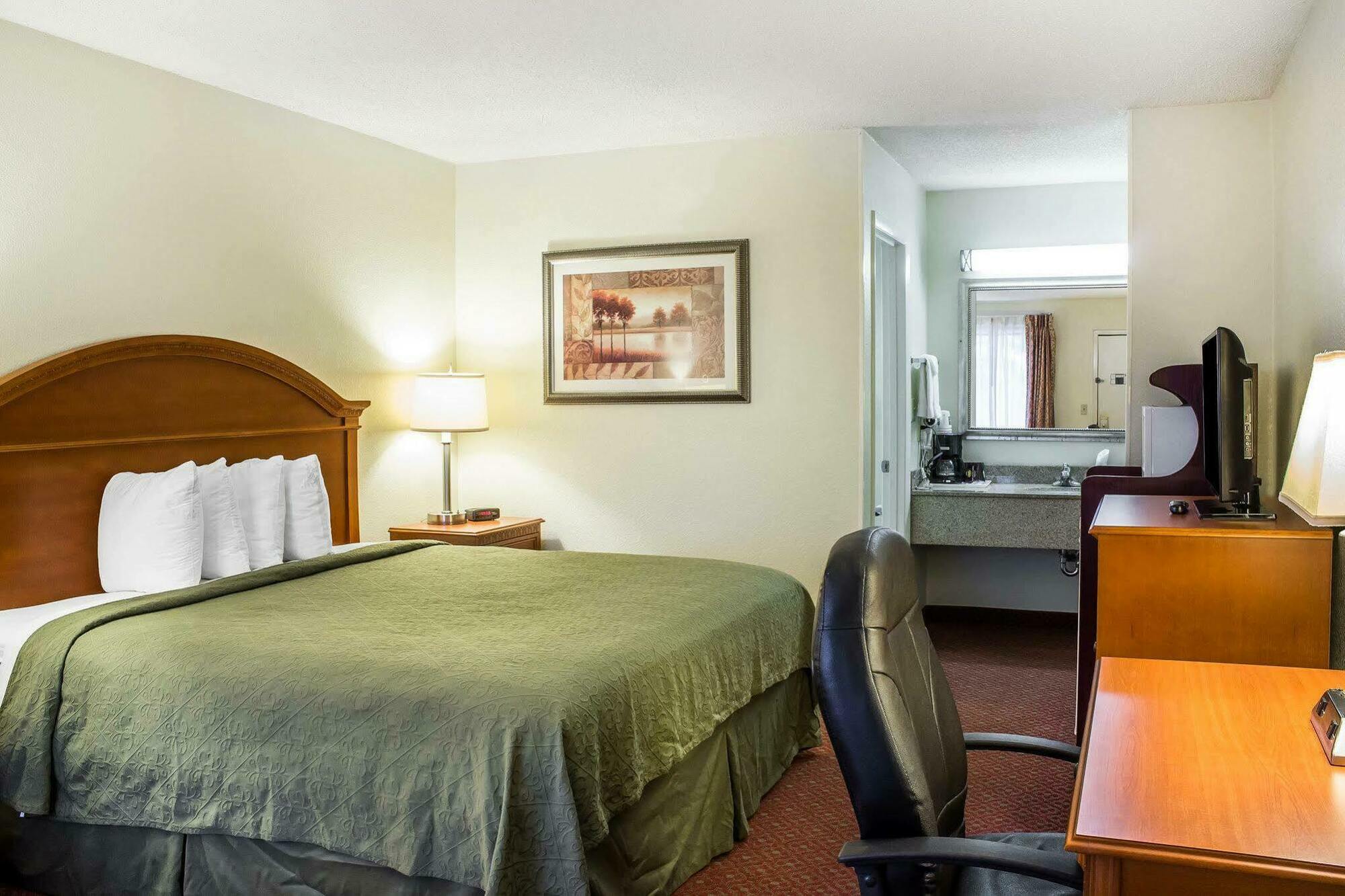 Quality Inn North Battleboro Dış mekan fotoğraf